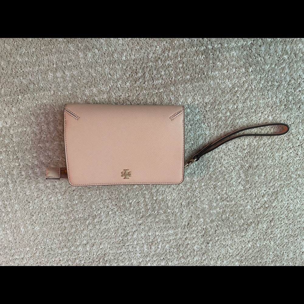 Tory Burch light pink wristlet
